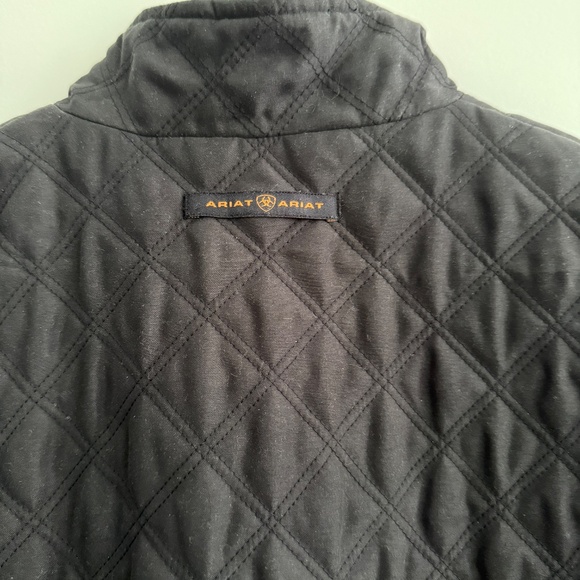 Ariat Quilted Barn Coat Equestrian Riding Jacket Full Split Zip Puffer Women Med - Picture 2 of 13